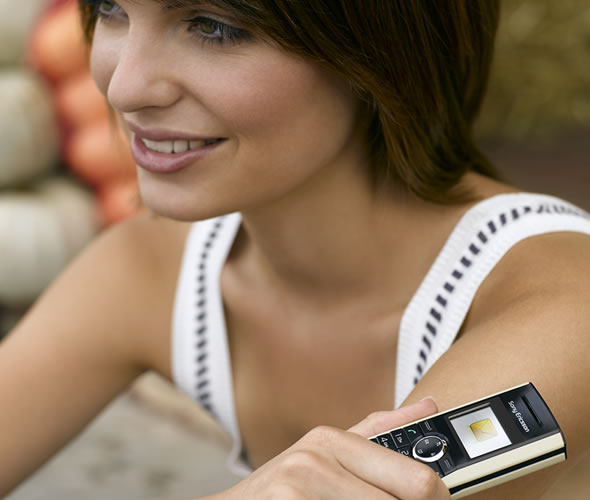 Sony Ericsson J110i