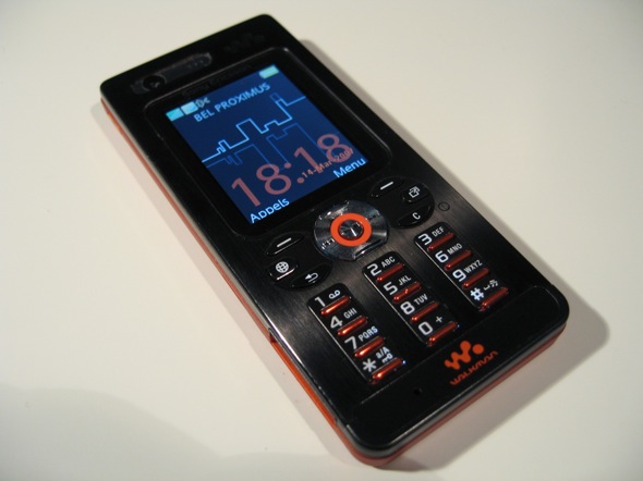 Sony Ericsson W880i
