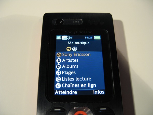Sony Ericsson W880i