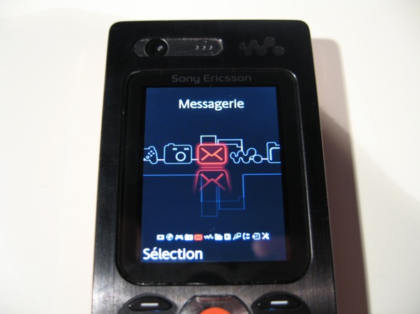 Sony Ericsson W880i
