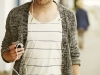 MH907_Man_listening_music_5
