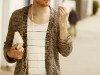 MH907_Man_listening_music_7
