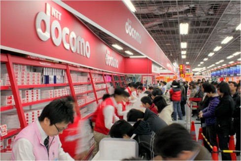X10-demo-area-in-Bic-Camera-store-489x326